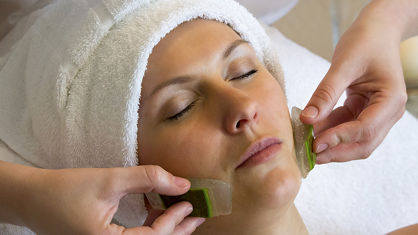 Pure Beauty AloeVeraGesichtsbehandlung