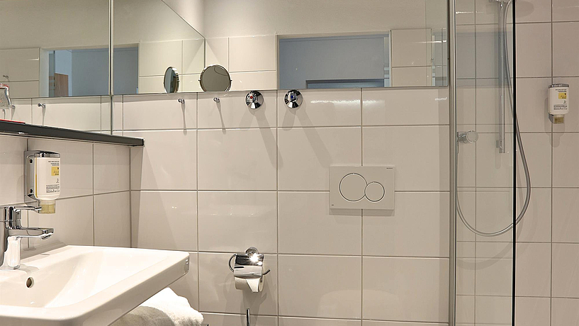 Wohnbeispiel Junior Suite Badezimmer